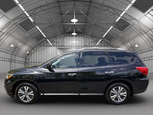 Magnetic Black 2018 Nissan Pathfinder S