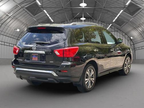 Magnetic Black 2018 Nissan Pathfinder S