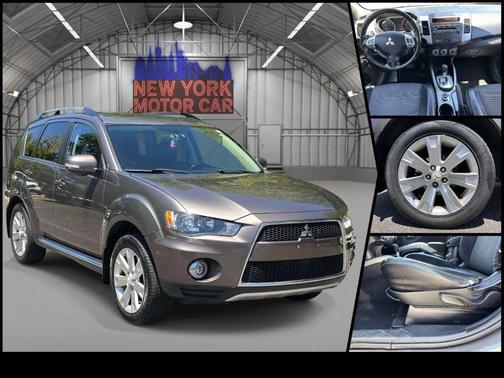 Burgundy 2013 Mitsubishi Outlander SP