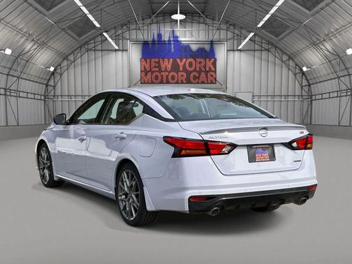 2024 Nissan Altima SR VC-Turbo FWD