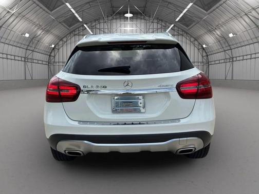Polar White 2019 Mercedes-Benz GLA 250 4MATIC