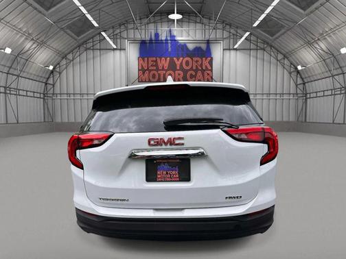 Summit White 2020 GMC Terrain SLE