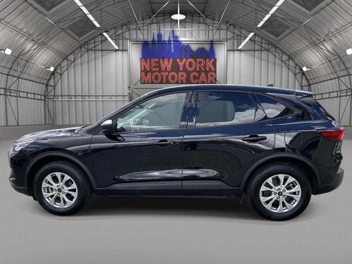Agate Black Metallic 2025 Ford Escape Active