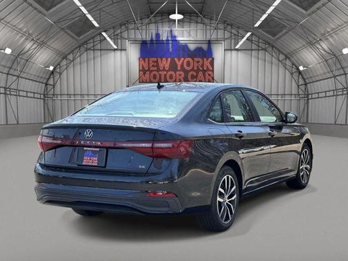 Black 2025 Volkswagen Jetta 1.5T SE