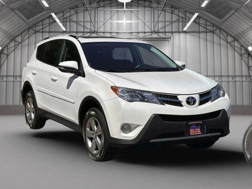 White 2015 Toyota RAV4 XLE