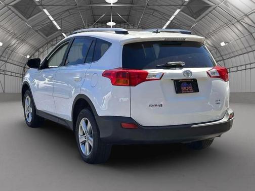 White 2015 Toyota RAV4 XLE