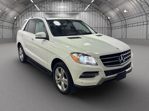 White 2015 Mercedes-Benz M-Class 4MATIC