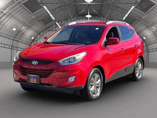 Garnet Red 2014 Hyundai TUCSON SE