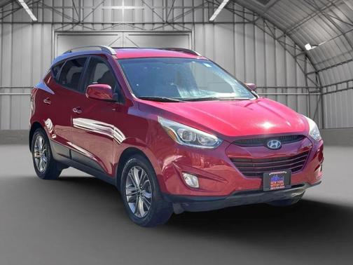 Garnet Red 2014 Hyundai TUCSON SE