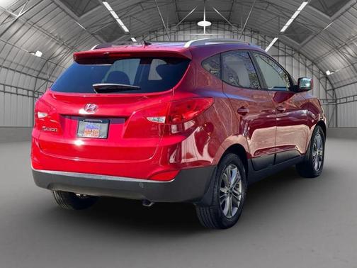 Garnet Red 2014 Hyundai TUCSON SE