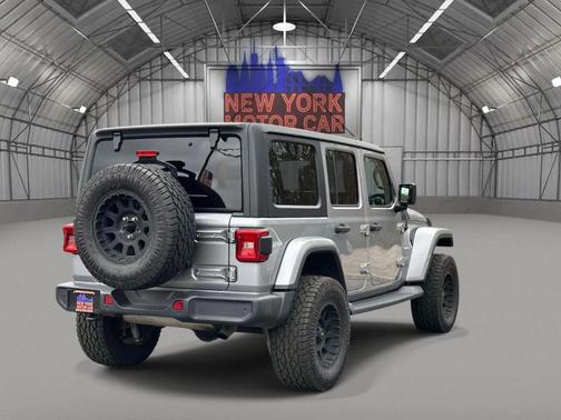 Billet Silver Metallic Clearcoat 2019 Jeep Wrangler Unlimited Sahara
