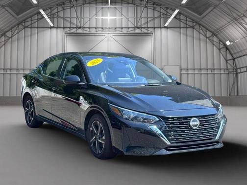 Super Black 2025 Nissan Sentra SV