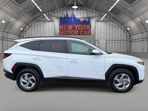 White Pearl 2024 Hyundai TUCSON SEL