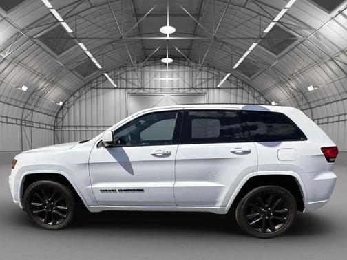 Bright White Clearcoat 2020 Jeep Grand Cherokee Altitude