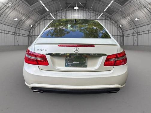 White 2011 Mercedes-Benz E-Class E 550 Coupe 2D