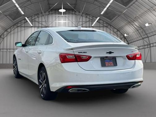 2024 Chevrolet Malibu FWD RS