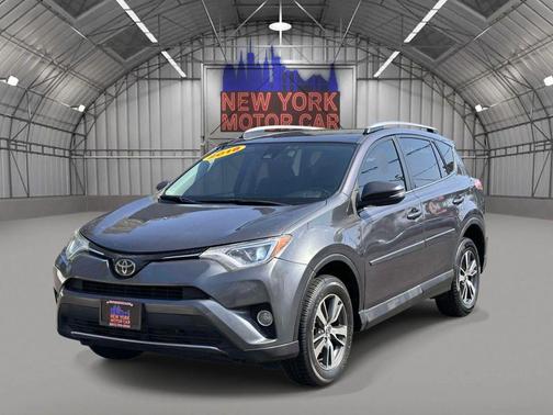 Magnetic Gray Metallic 2018 Toyota RAV4 XLE