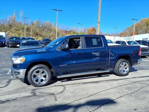 2022 RAM 1500 Big Horn Crew Cab 4x4 57' Box