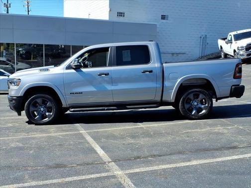 2021 RAM 1500 Big Horn Crew Cab 4x4 57' Box
