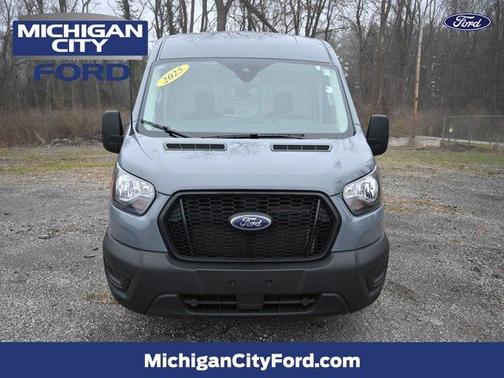 2025 Ford Transit-250 148 WB Medium Roof Cargo