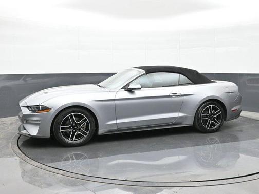 2022 Ford Mustang