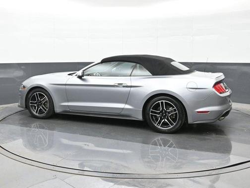 2022 Ford Mustang