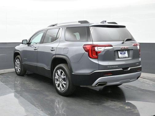 2022 GMC Acadia SLT