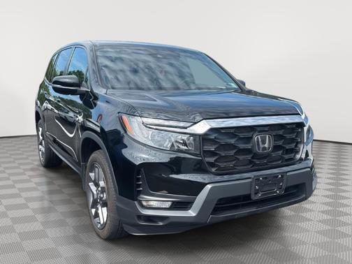 Crystal Black Pearl 2023 Honda Passport