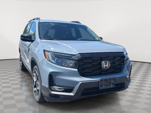 Sonic Gray Pearl 2023 Honda Passport