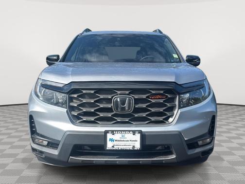 Lunar Silver Metallic 2022 Honda Passport