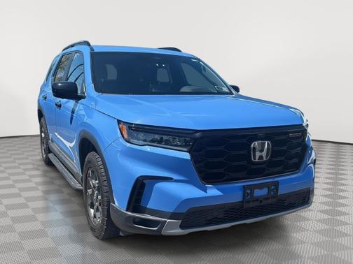 Diffused Sky Pearl 2024 Honda Pilot