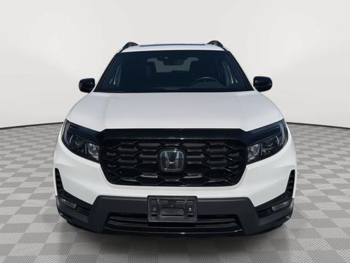 Platinum White Pearl 2023 Honda Passport