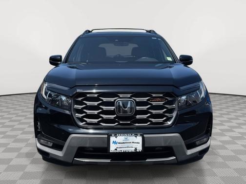 Crystal Black Pearl 2022 Honda Passport