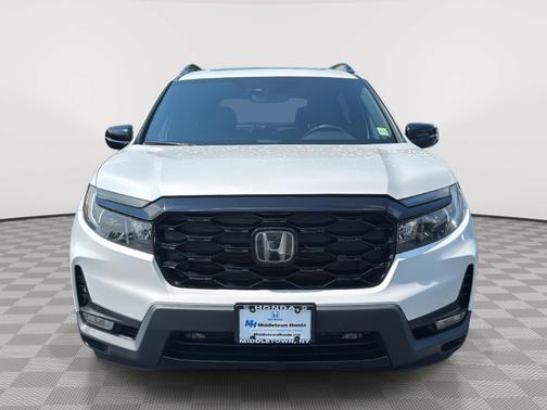 Platinum White Pearl 2023 Honda Passport