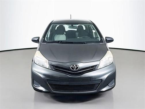 2013 Toyota Yaris LE