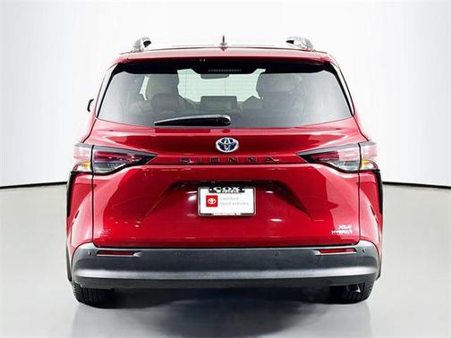 2024 Toyota Sienna XLE 7 Passenger