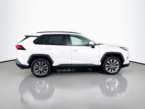 Wind Chill Pearl 2025 Toyota RAV4 XLE Premium