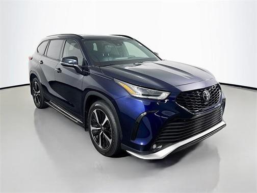 2022 Toyota Highlander XSE