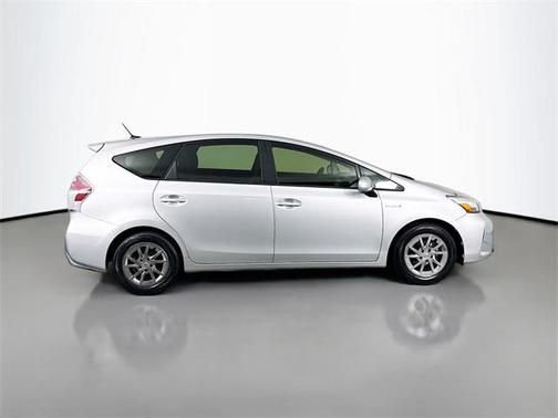 2017 Toyota Prius v Two