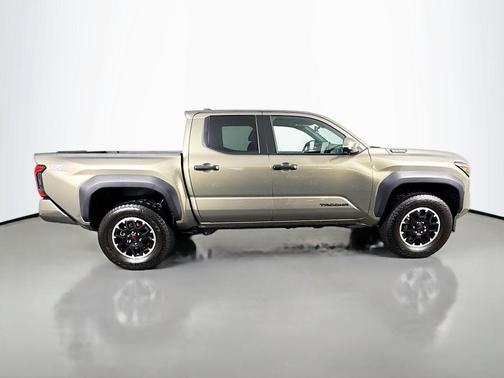 2025 Toyota Tacoma Hybrid TRD Off Road