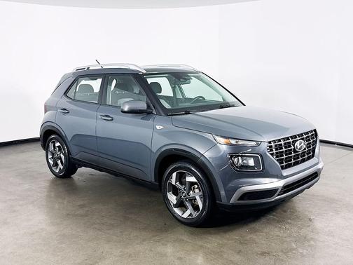 2024 Hyundai VENUE SEL