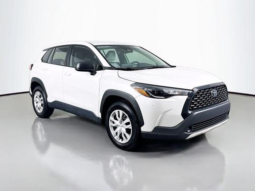 Wind Chill Pearl 2024 Toyota Corolla Cross L
