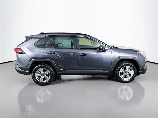 2025 Toyota RAV4 Hybrid SE