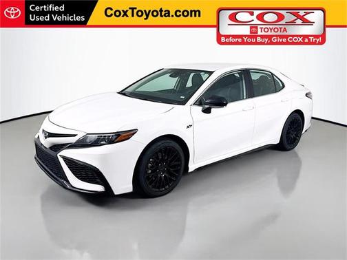 2024 Toyota Camry SE