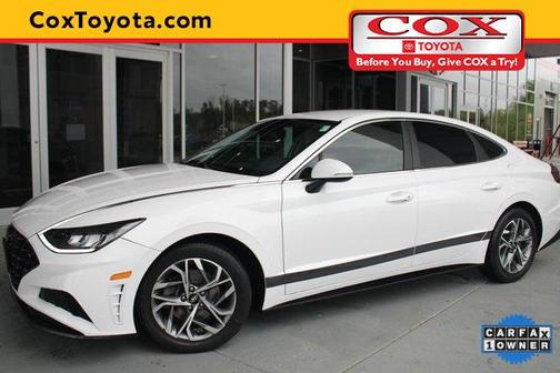 2022 Hyundai SONATA SEL