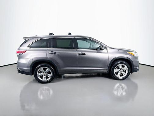 Predawn Gray Mica 2016 Toyota Highlander Limited Platinum