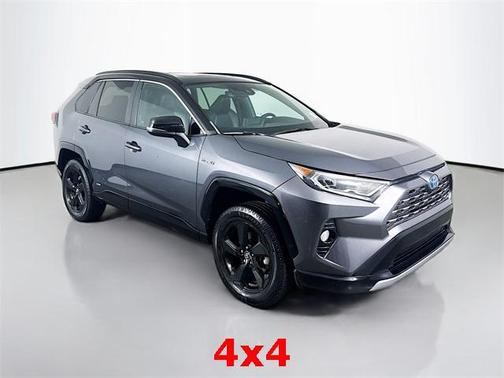 2020 Toyota RAV4 Hybrid SE