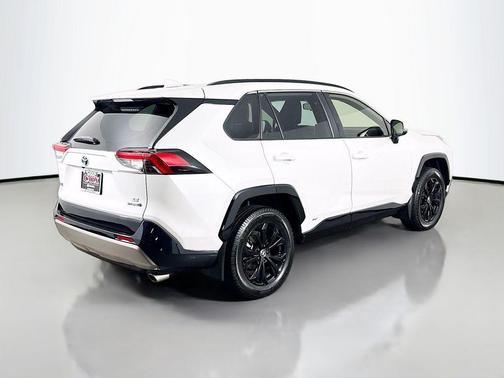 2023 Toyota RAV4 Hybrid SE