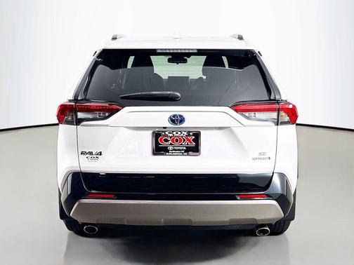 2023 Toyota RAV4 Hybrid SE