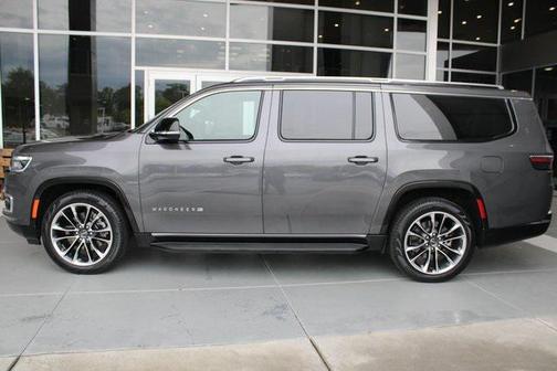 2024 Jeep Wagoneer L Series II 4x4